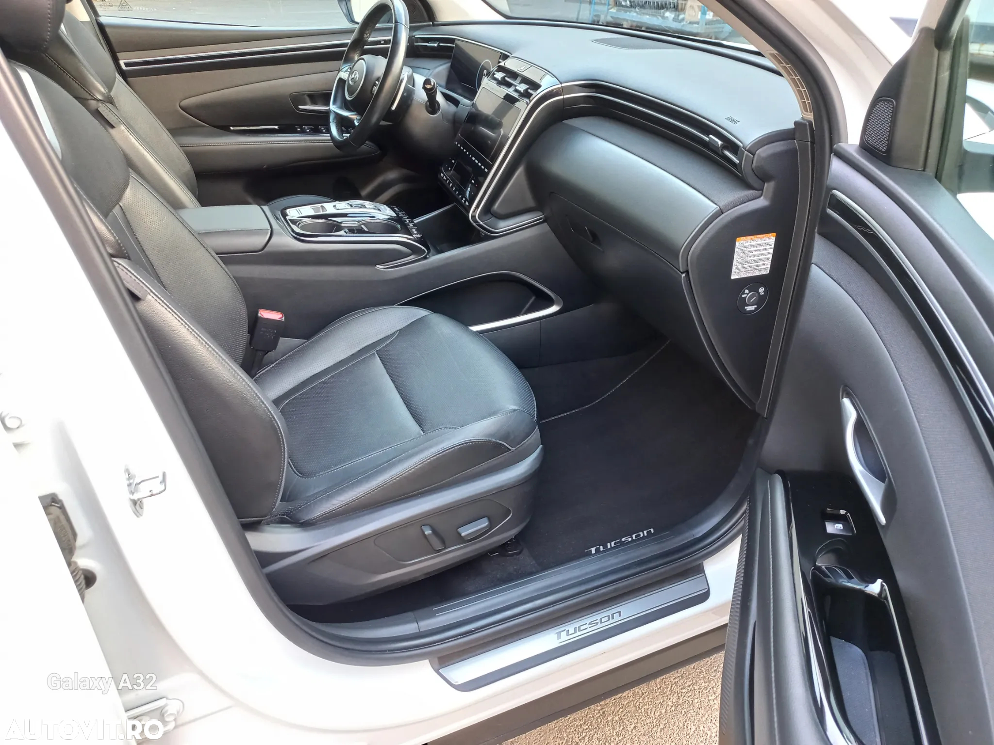 Hyundai Tucson HEV 1.6 l 230 CP 4WD 6AT Luxury - 10