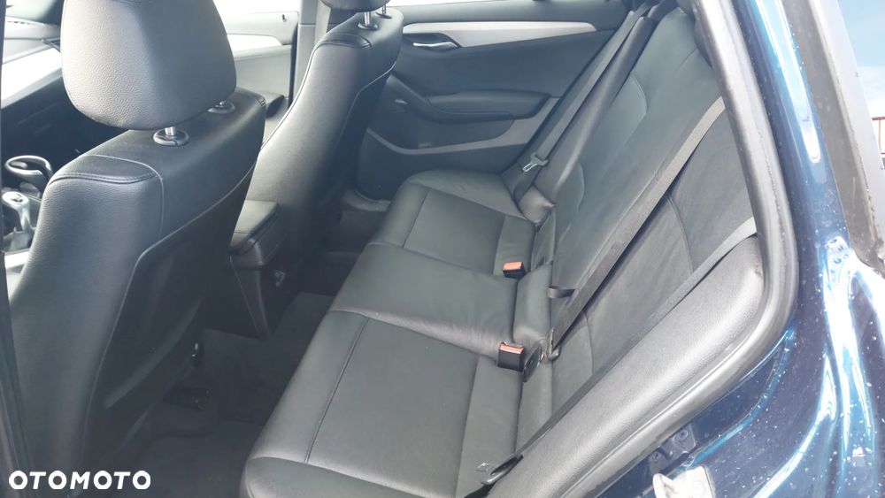 BMW X1 xDrive18d xLine - 25