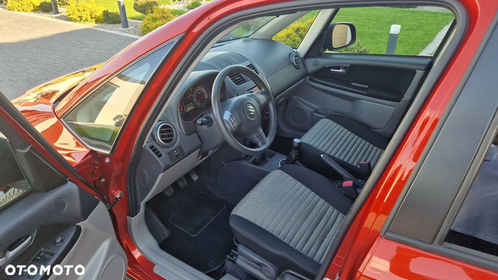 Suzuki SX4 1.6 VVT 4x4 Comfort - 6