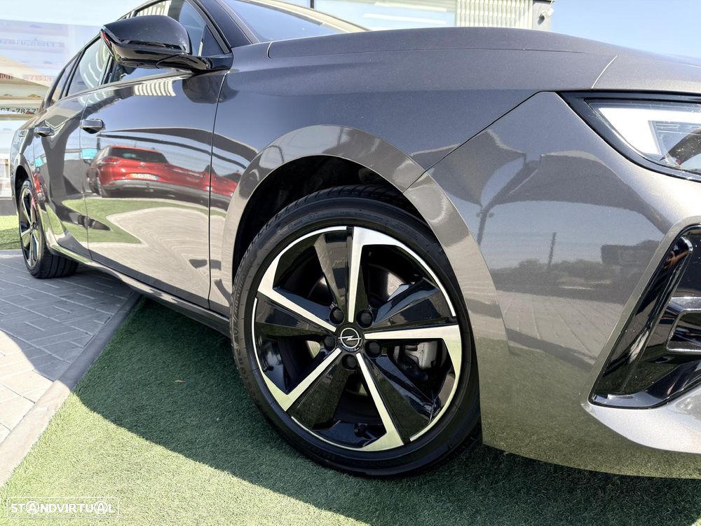 Opel Astra Sports Tourer 1.2 T GS Line - 3