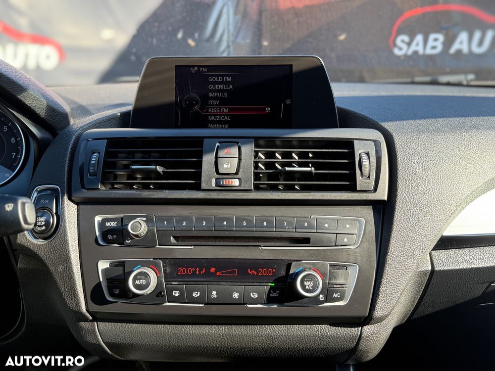 BMW Seria 1 116i - 11