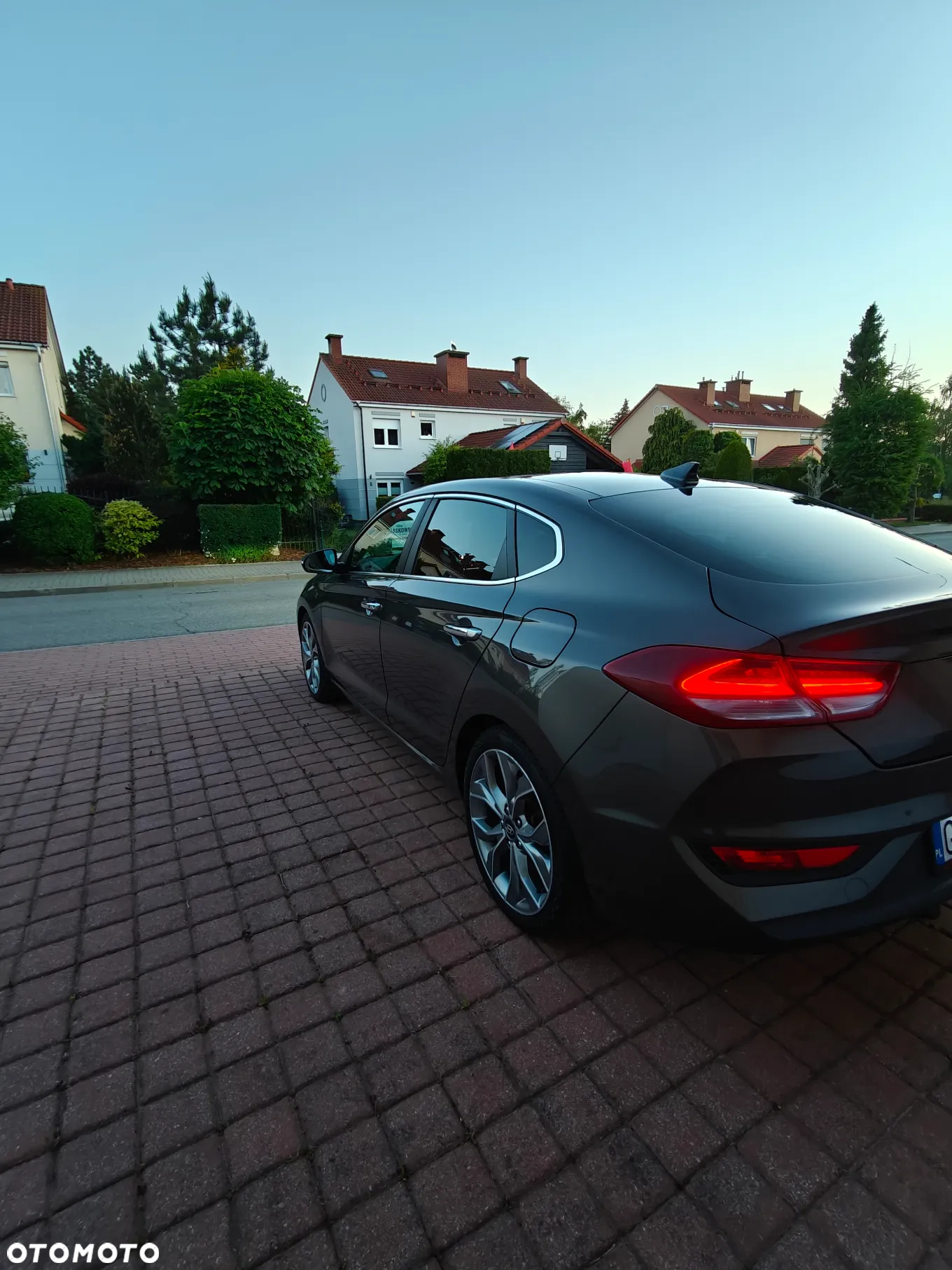 Hyundai i30 Fastback 1.6 CRDI Premium - 28