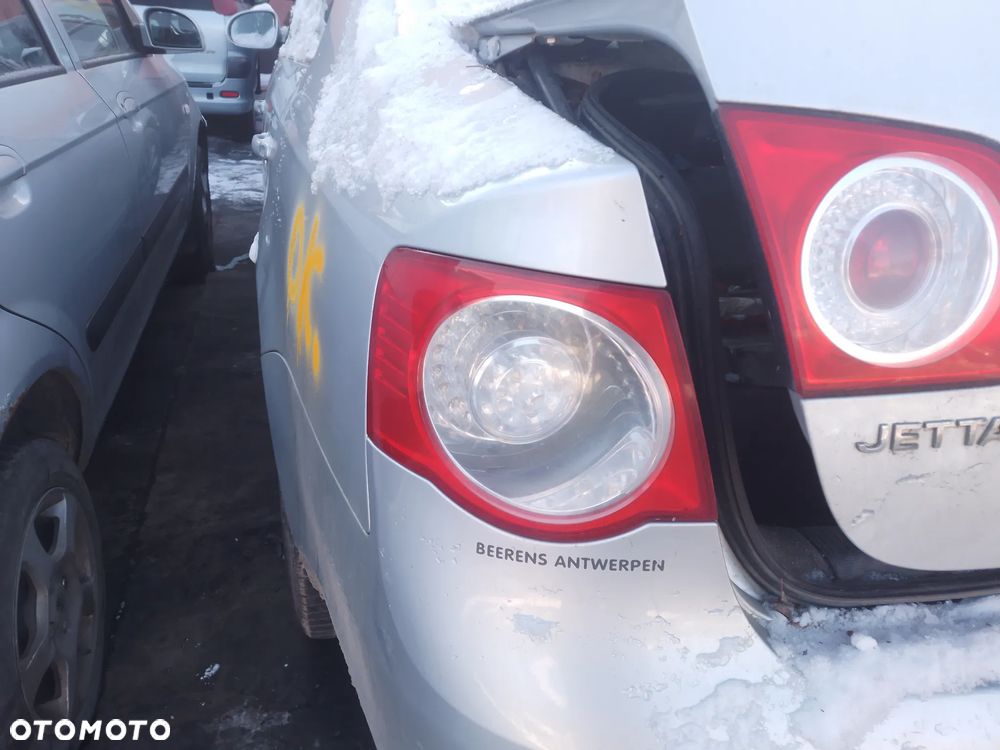 VW JETTA 1.6 BSE  05-11 - OSŁONA PRZECIWSŁONECZNA PRAWA LEWA - 18