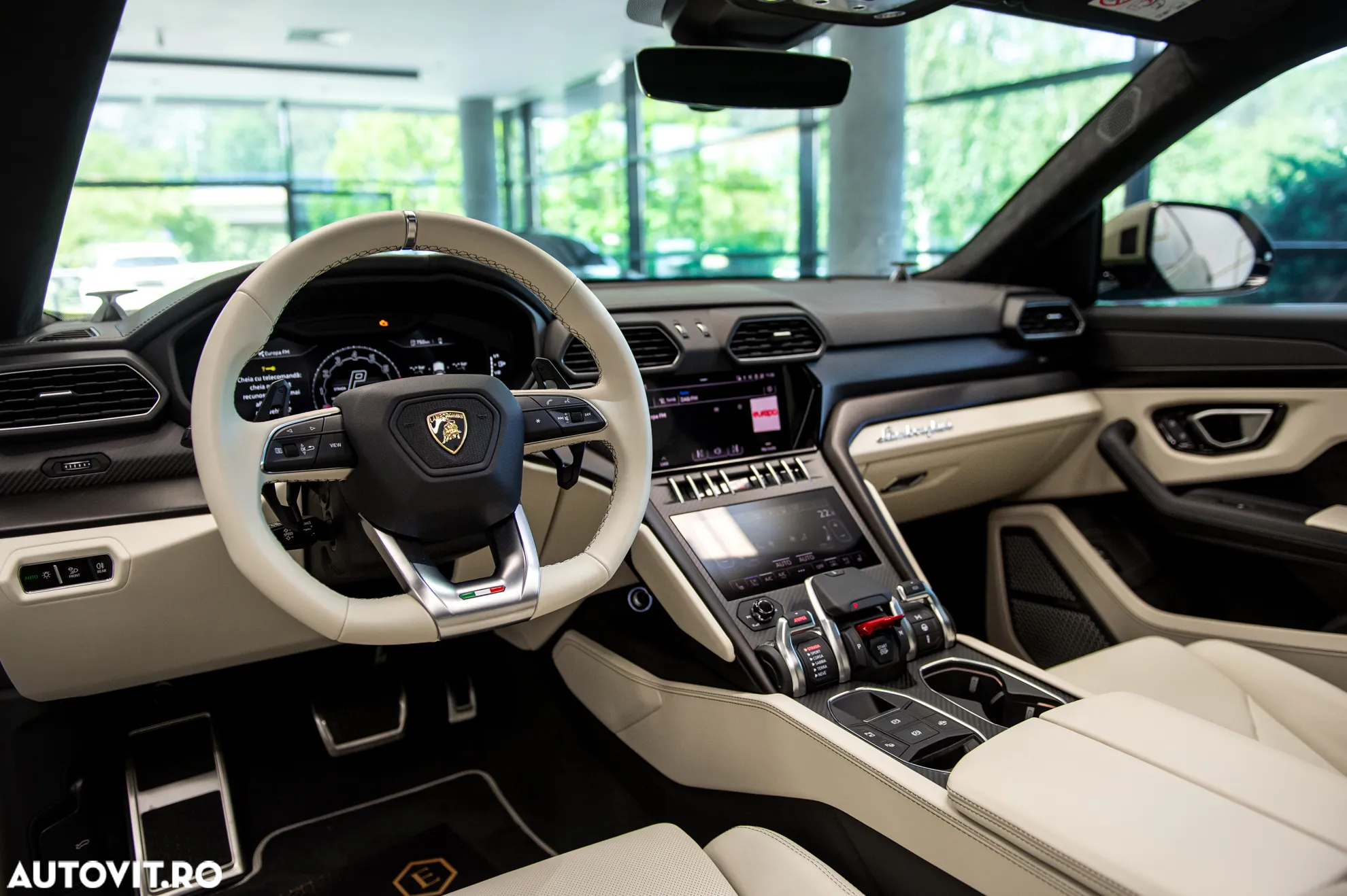 Lamborghini URUS - 19