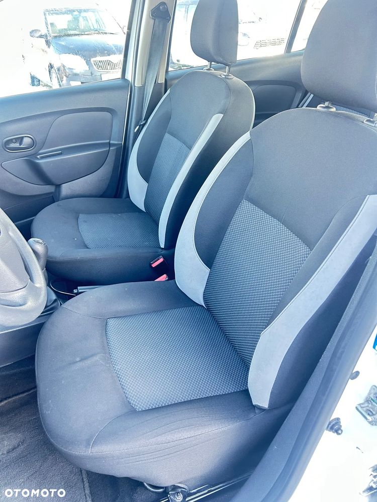 Dacia Sandero - 7