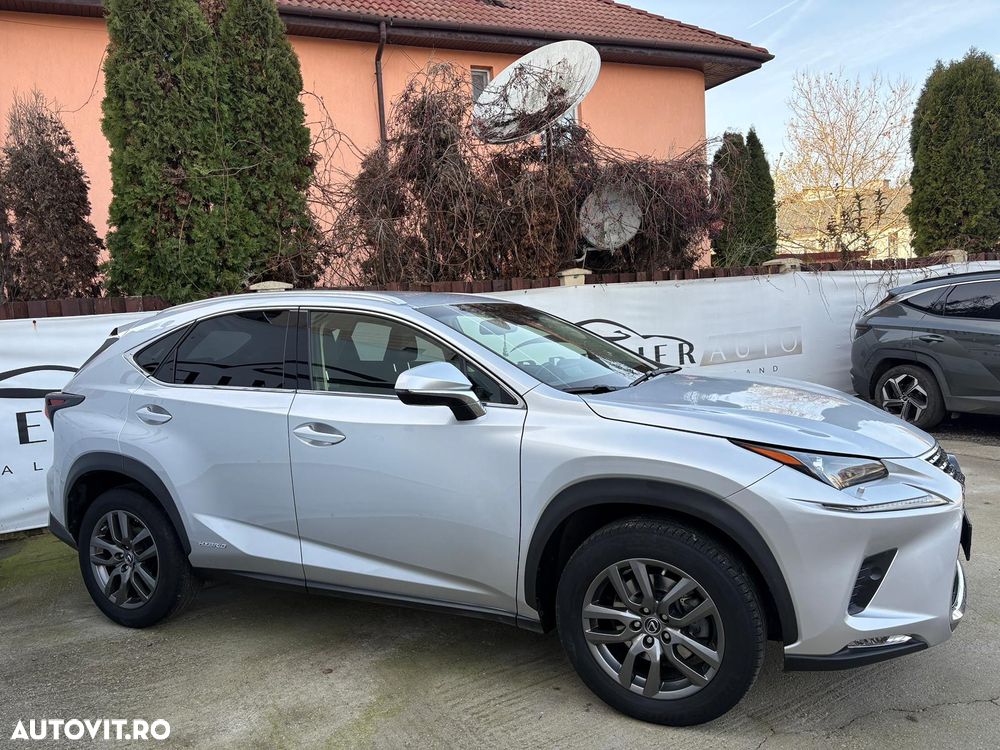 Lexus Seria NX 300h AWD Luxury - 3