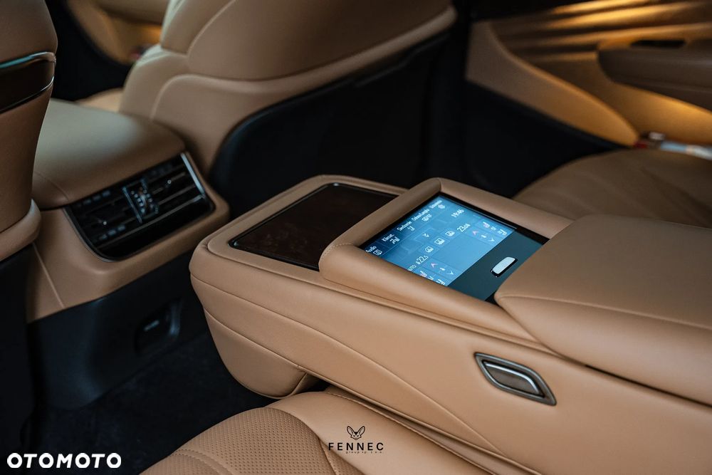 Lexus LS - 26