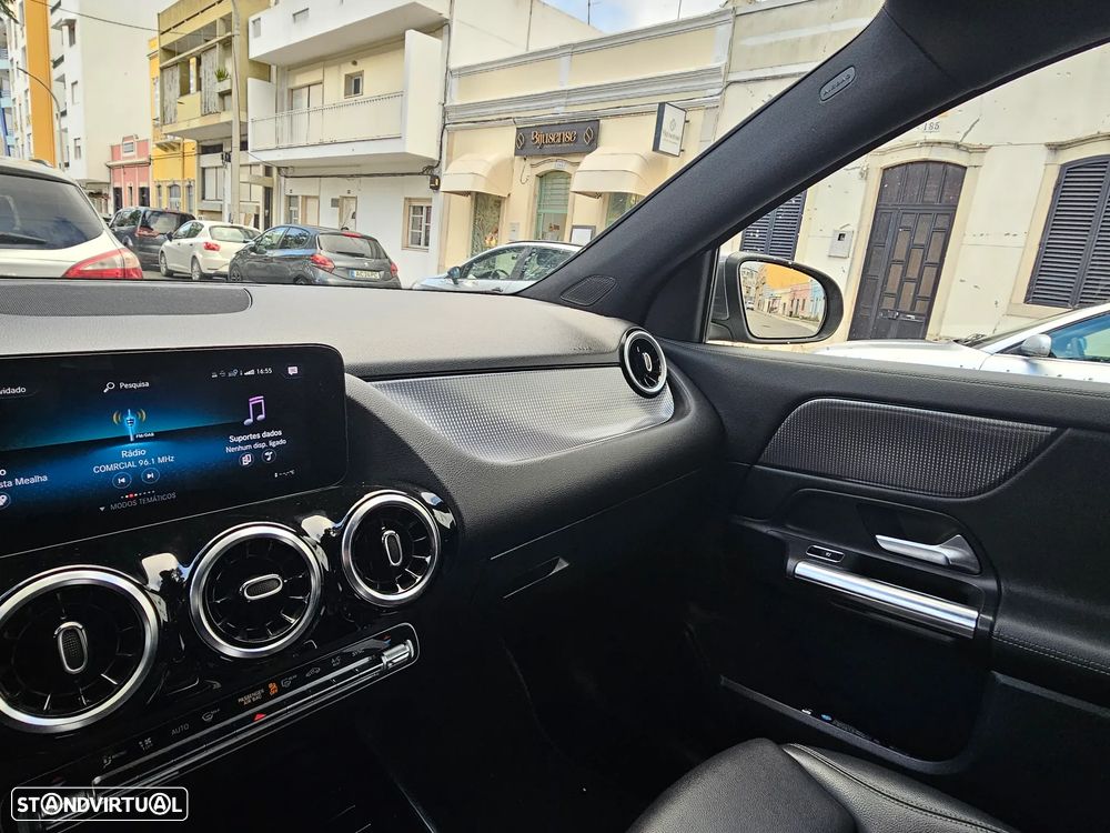 Mercedes-Benz GLA 180 d Progressive - 6