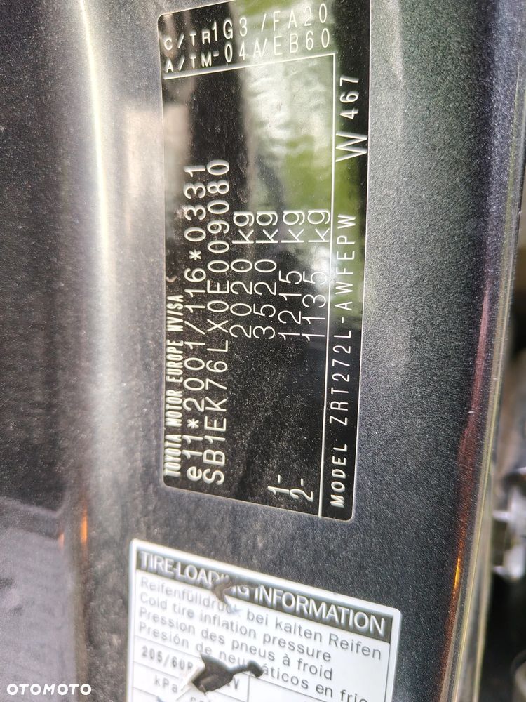 Toyota Avensis 2.0 Sol plus - 2