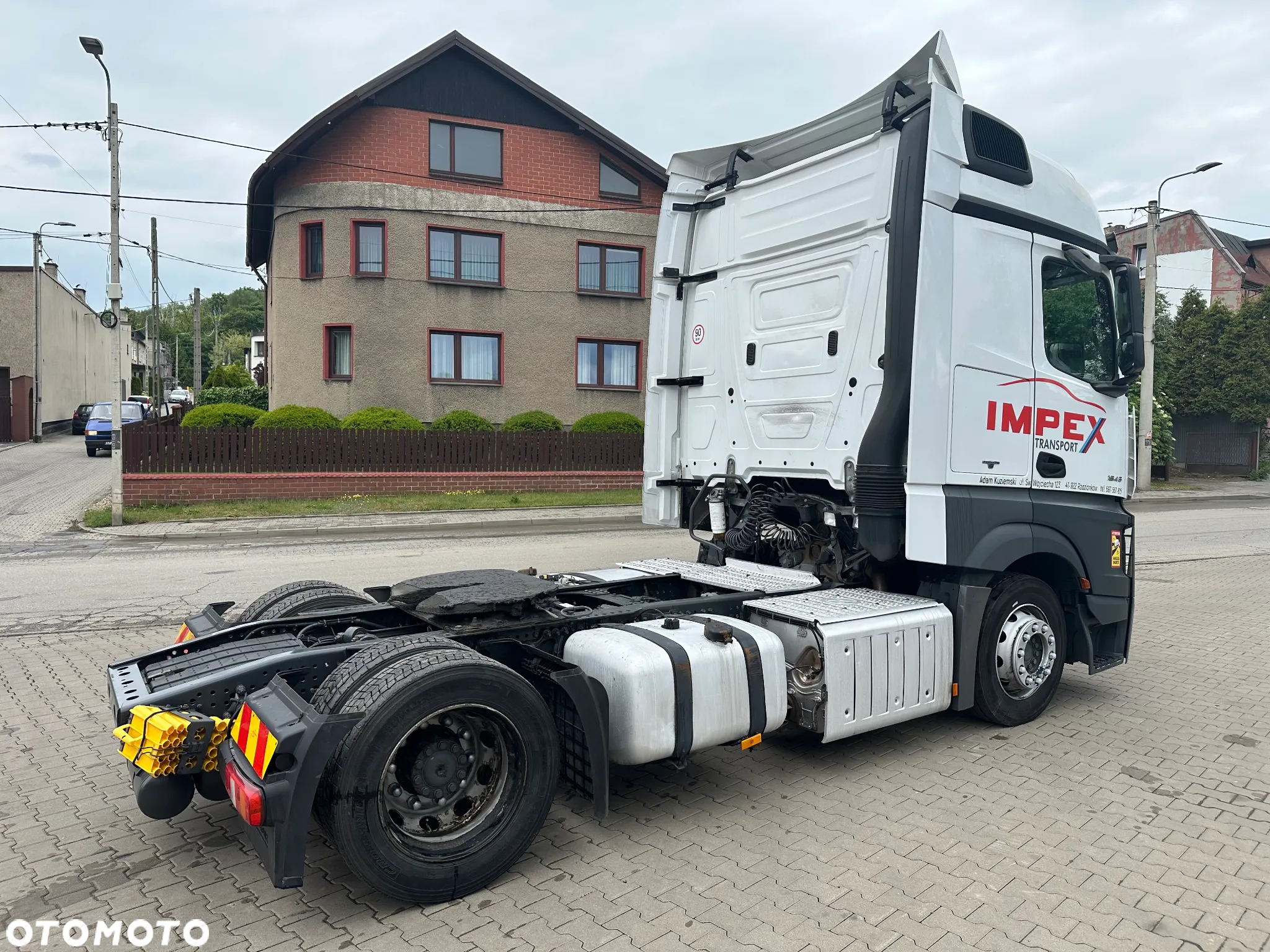 Mercedes-Benz ACTROS MP4 - 18