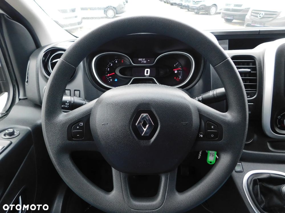 Renault Trafic - 11