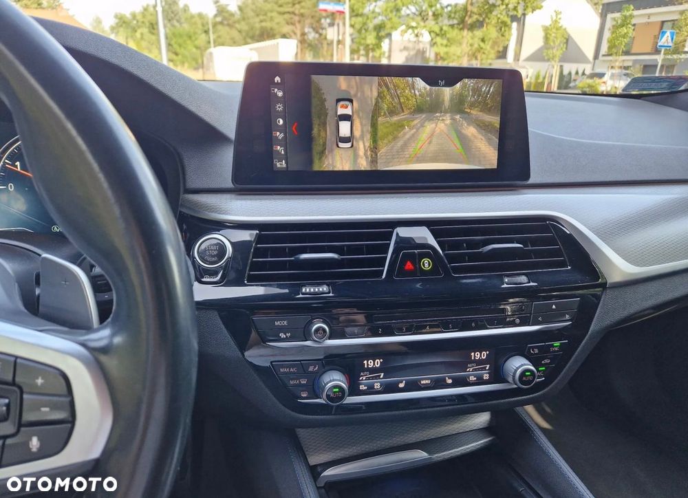 BMW Seria 5 ver-530i-xdrive - 16