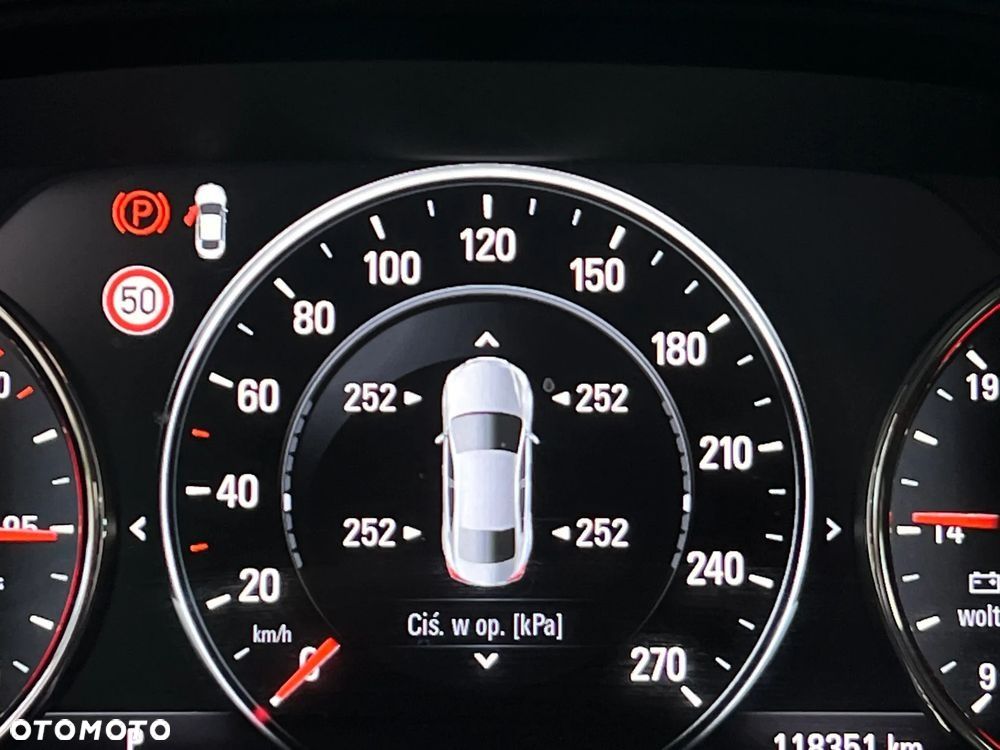 Opel Insignia - 27