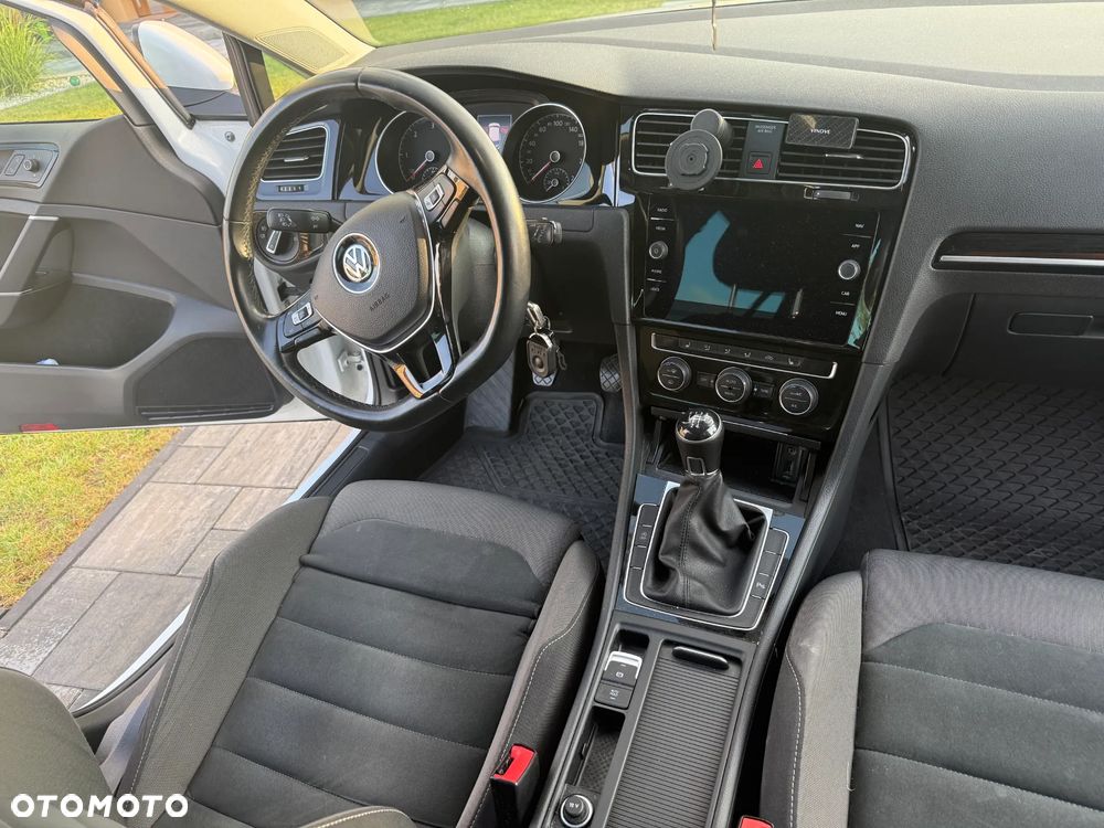 Volkswagen Golf VII 1.6 TDI BMT Comfortline - 6