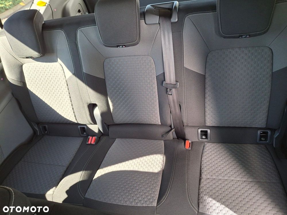 Volkswagen Caravelle - 23