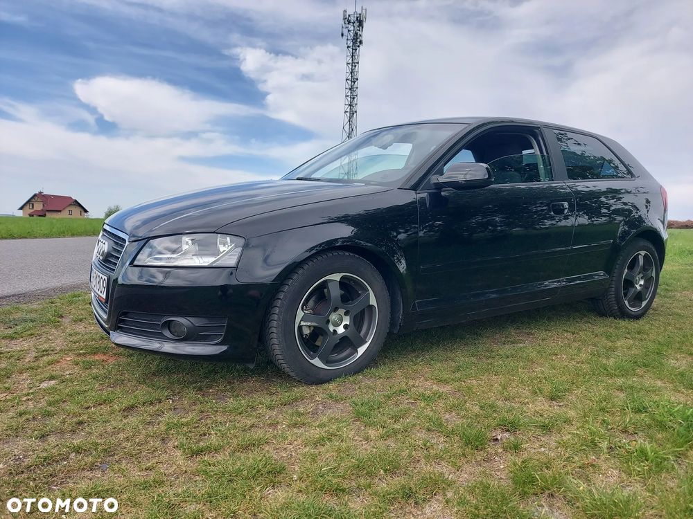 Audi A3 3-drzwiowe 1.6 TDI DPF Ambiente S tronic - 3