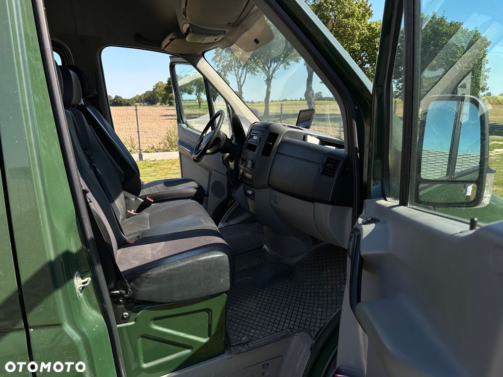 Mercedes-Benz Sprinter - 13