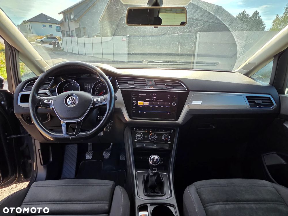 Volkswagen Touran 1.6 TDI SCR (BlueMotion Technology) Comfortline - 14
