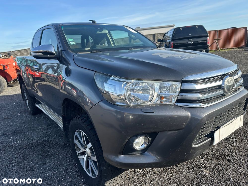 Toyota Hilux 4x4 Double Cab Duty Comfort - 31