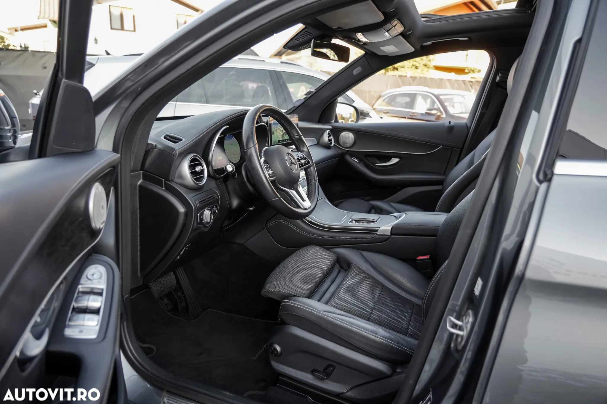 Mercedes-Benz GLC 300 e 4Matic 9G-TRONIC Exclusive - 15