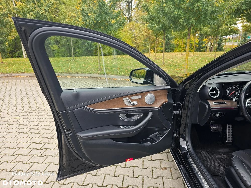 Mercedes-Benz Klasa E 220 d Business Edition 9G-TRONIC - 25