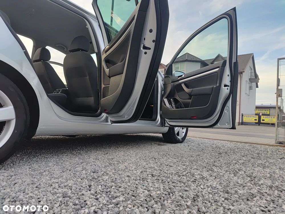 Volkswagen Golf 1.6 United - 15