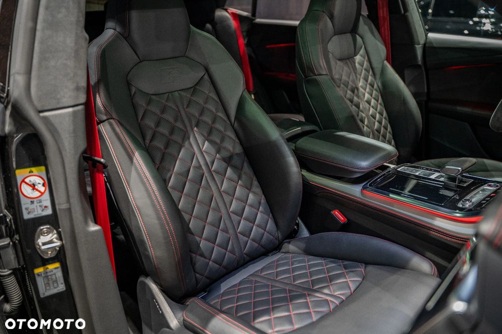 Audi SQ8 - 17