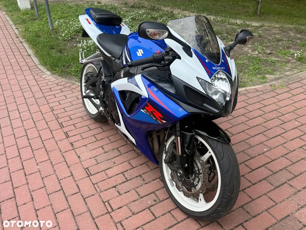Suzuki GSX-R - 1
