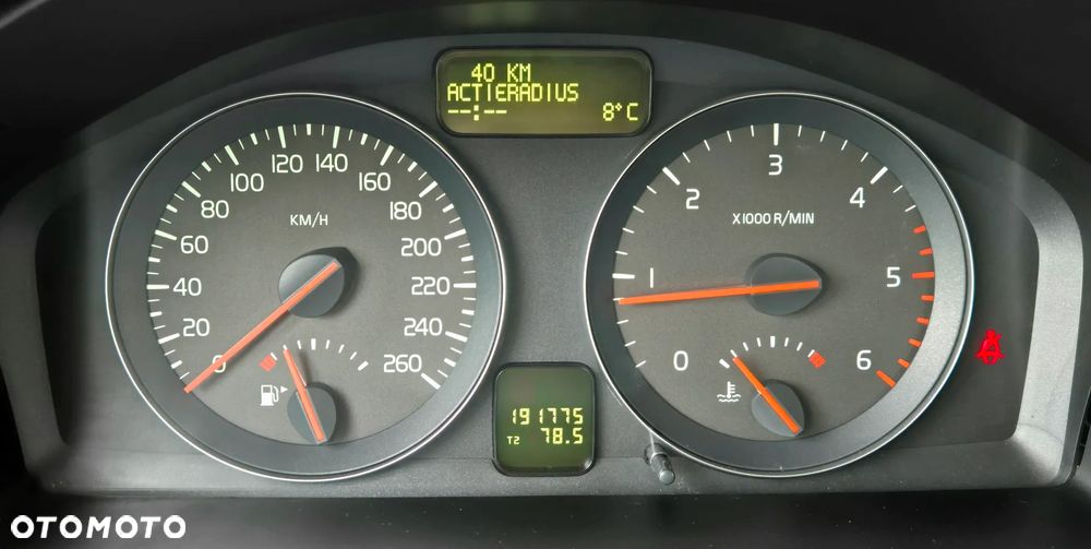 Volvo V50 1.6D Momentum - 17