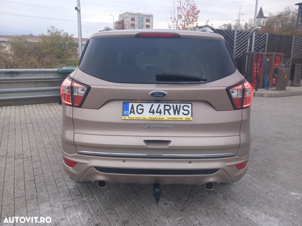 Ford Kuga 2.0 TDCi 4WD Powershift Vignale - 9