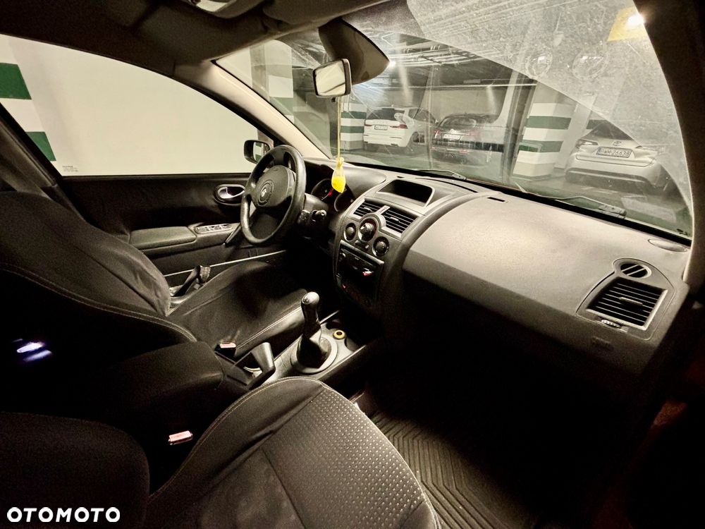 Renault Megane II 1.6 16V Confort Authentique - 5