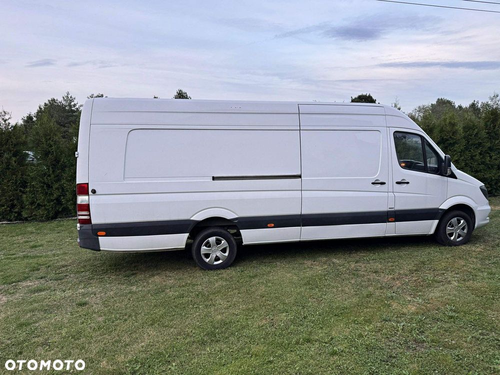Mercedes-Benz Sprinter - 5