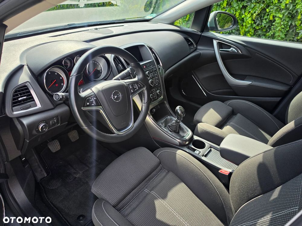 Opel Astra 1.7 CDTI DPF Innovation - 11