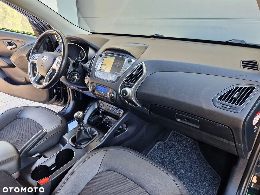 Hyundai ix35 2.0 GDI Premium 2WD - 18