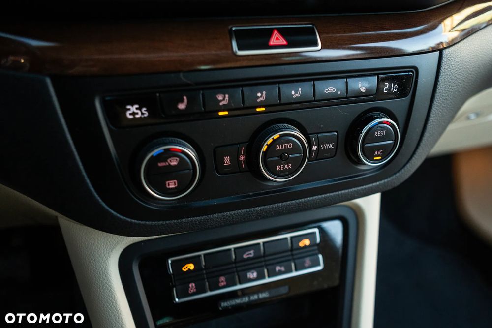 Volkswagen Sharan - 25