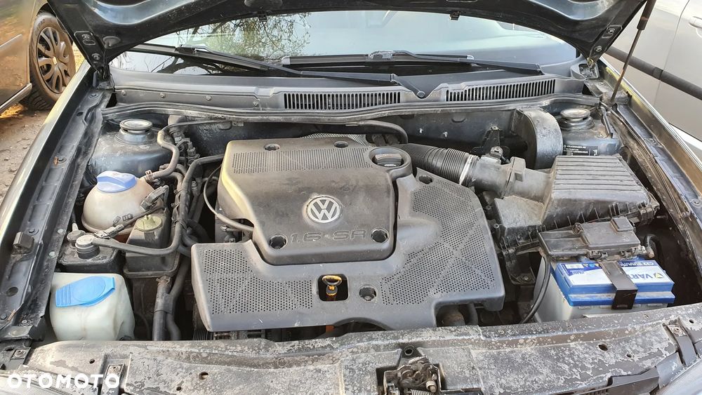Volkswagen Golf 1.6 - 21