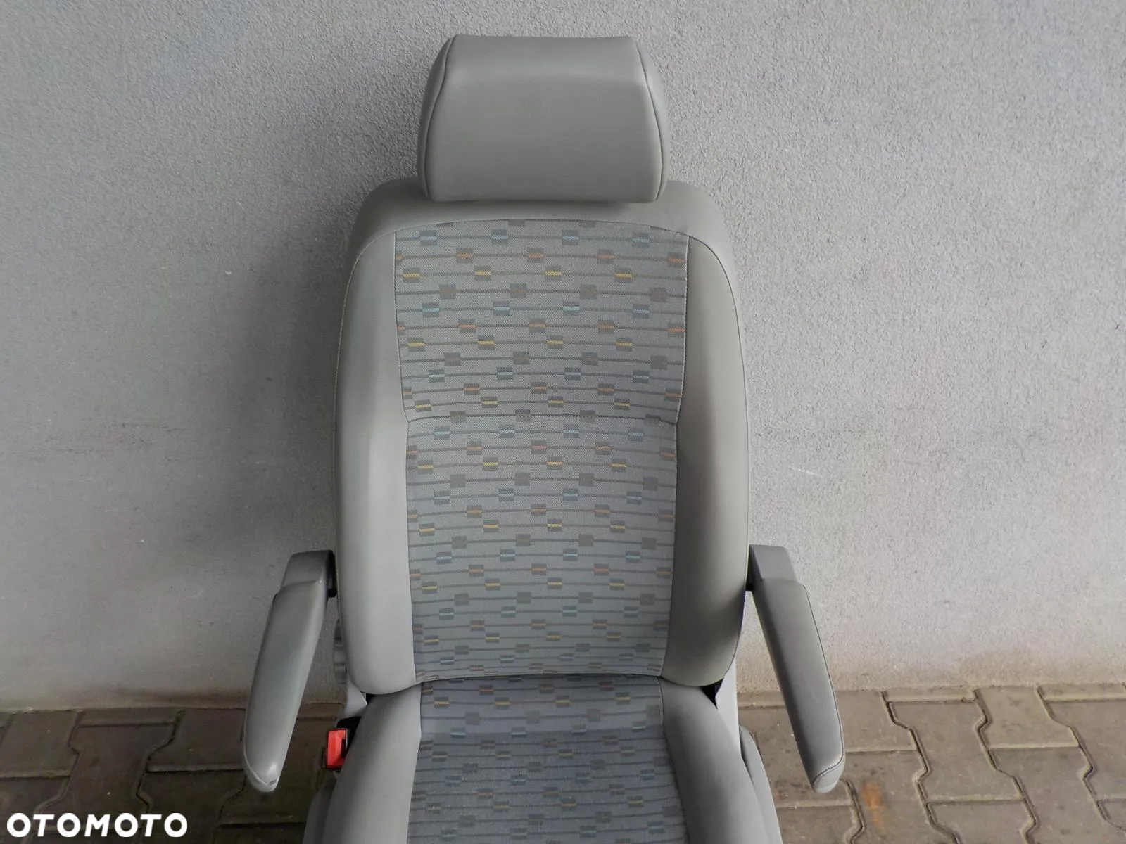 VW T5 LIFT T6 FOTEL SIEDZENIE KIEROWCY Z PODŁOKIETNIKAMI PALACE - 3