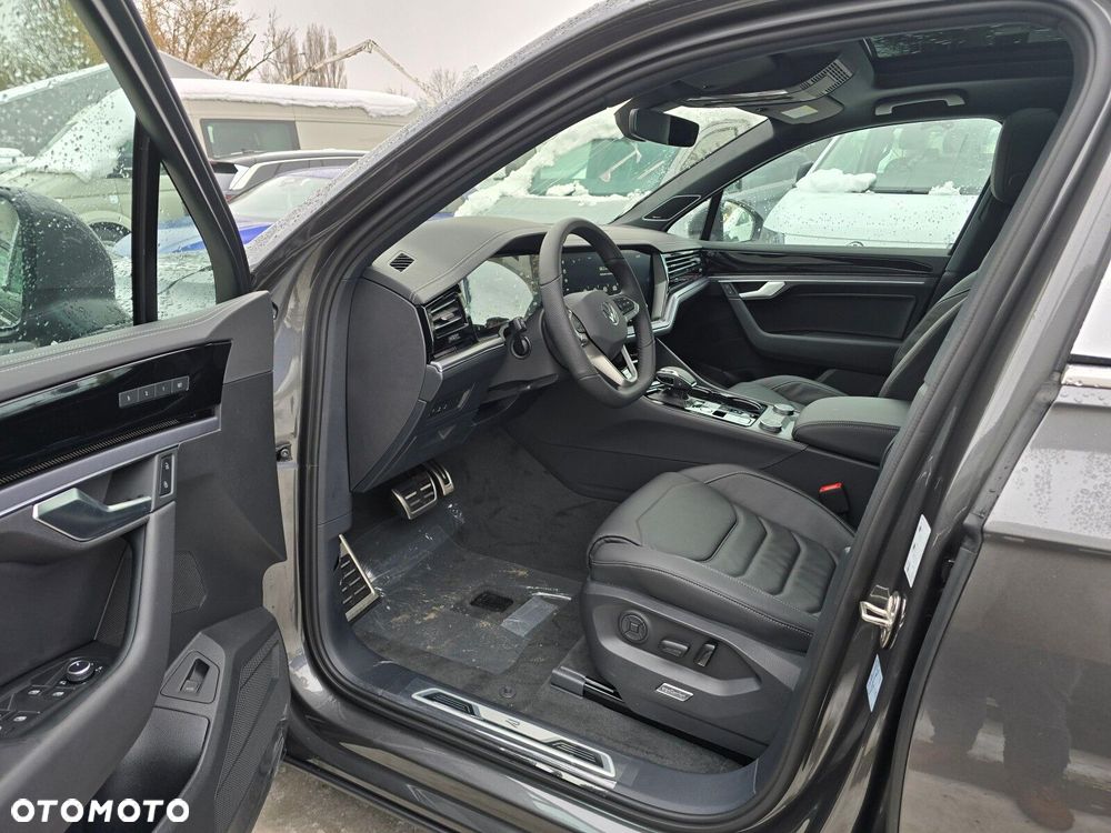 Volkswagen Touareg 3.0 V6 TDI SCR 4Mot R-Line - 14