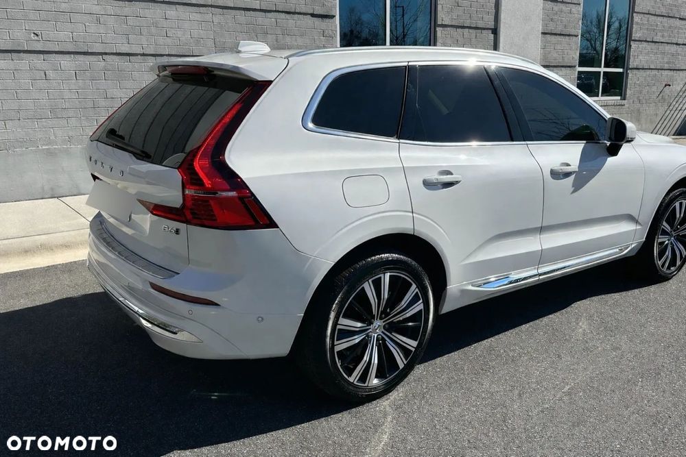 Volvo XC 60 B6 B AWD Momentum - 2