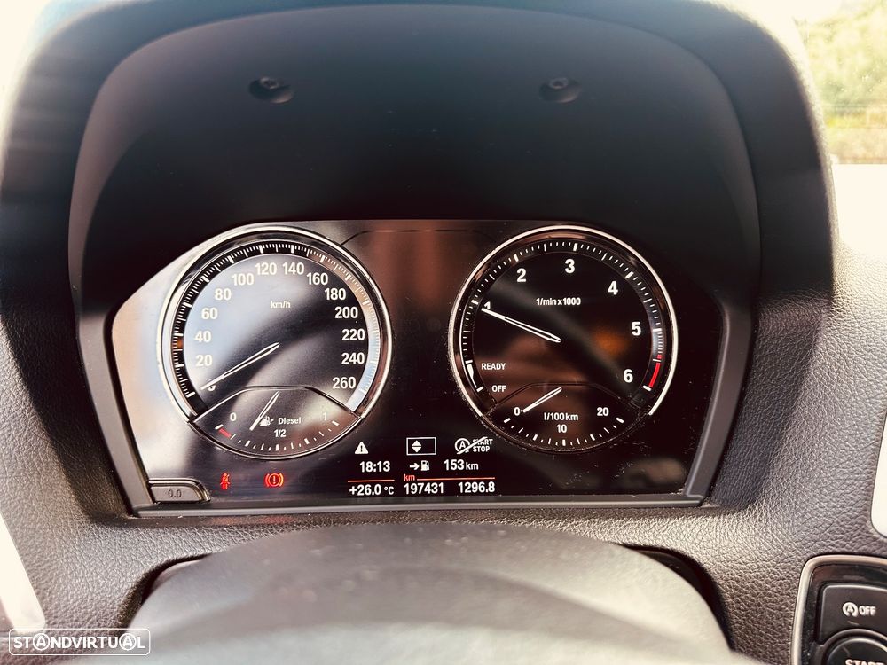 BMW 116 d Pack Desportivo M - 8