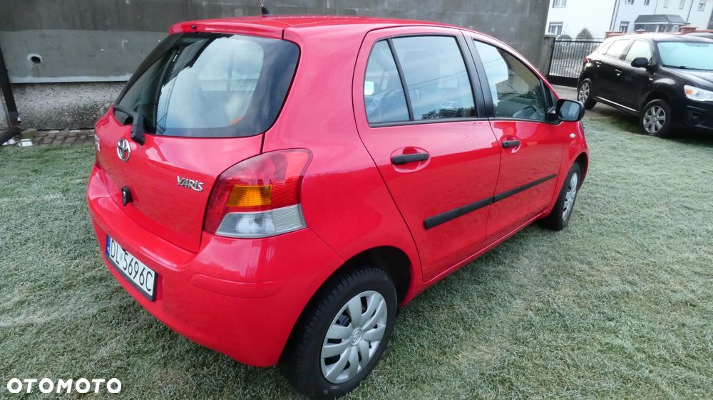 Toyota Yaris 1.0 Luna - 5