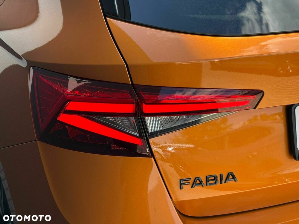 Skoda Fabia 1.5 TSI Monte Carlo DSG - 17