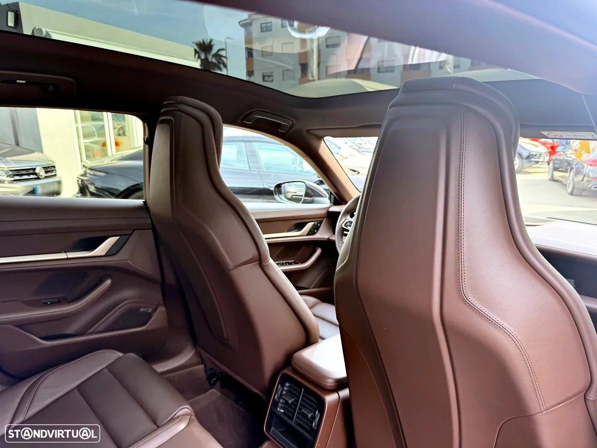 Porsche Taycan Sport Turismo 4S - 35