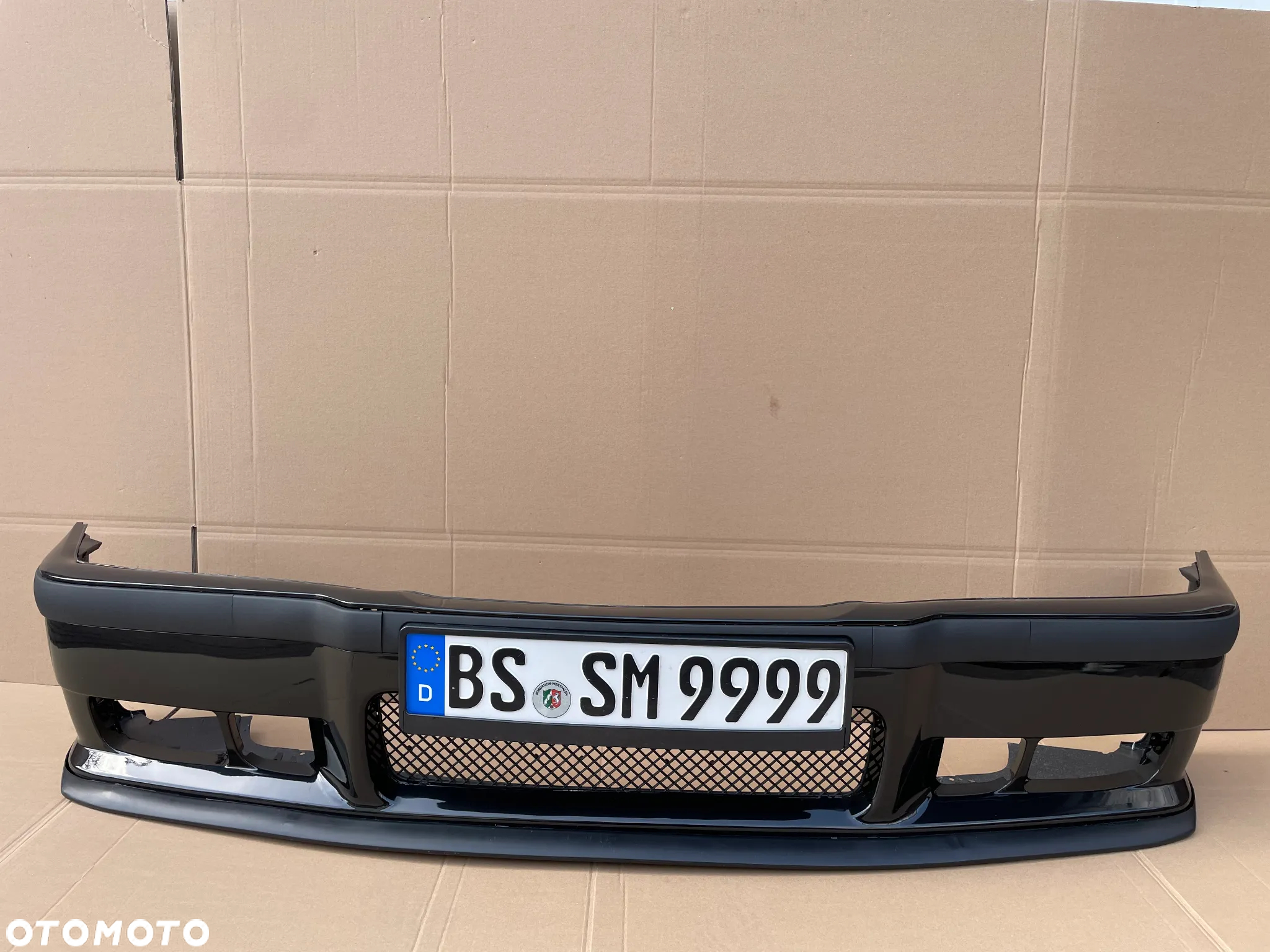 BMW E36 M PAKIET M3 przód przedni zderzak czarny schwartz cosmosschwartz 303 w kolor bez malowania * inne * - 2