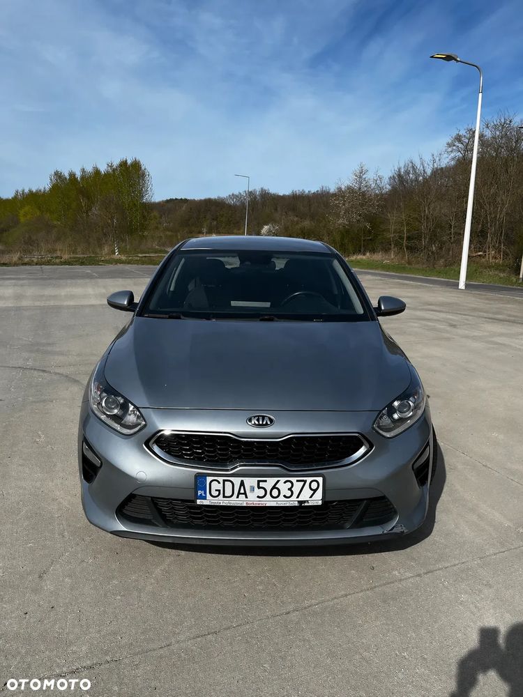 Kia Ceed - 8