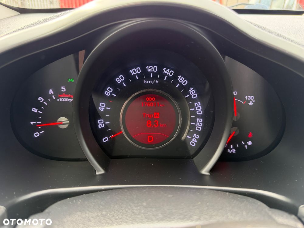 Kia Sportage 2.0 CRDI L AWD - 10