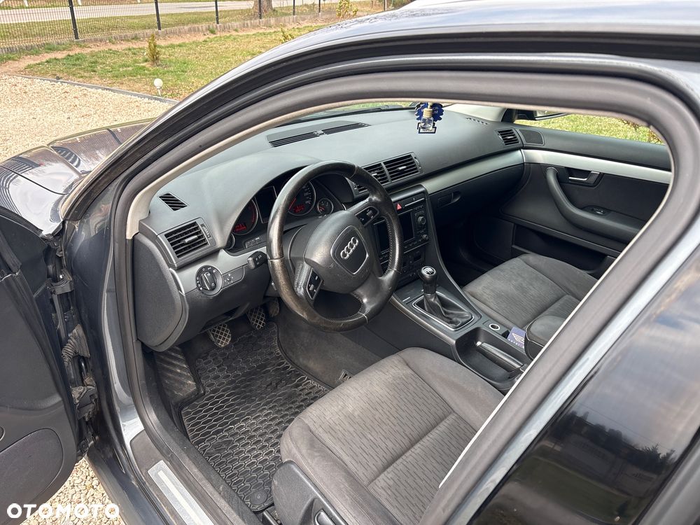 Audi A4 Avant - 14