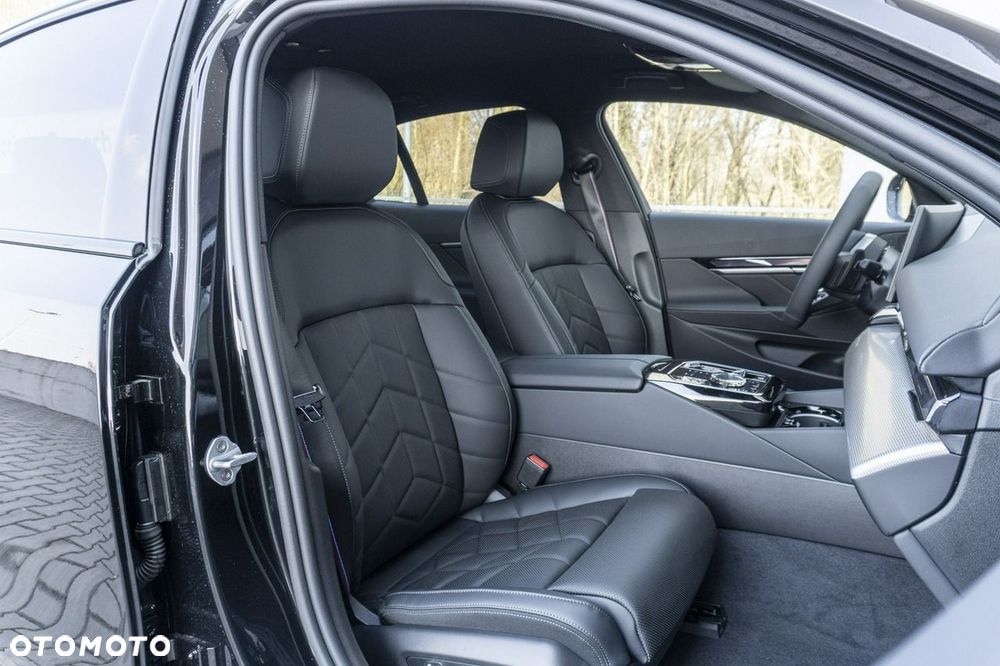 BMW Seria 5 - 24