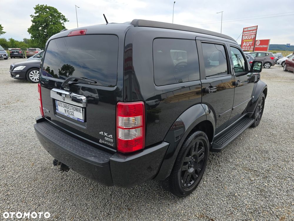 Dodge Nitro - 4