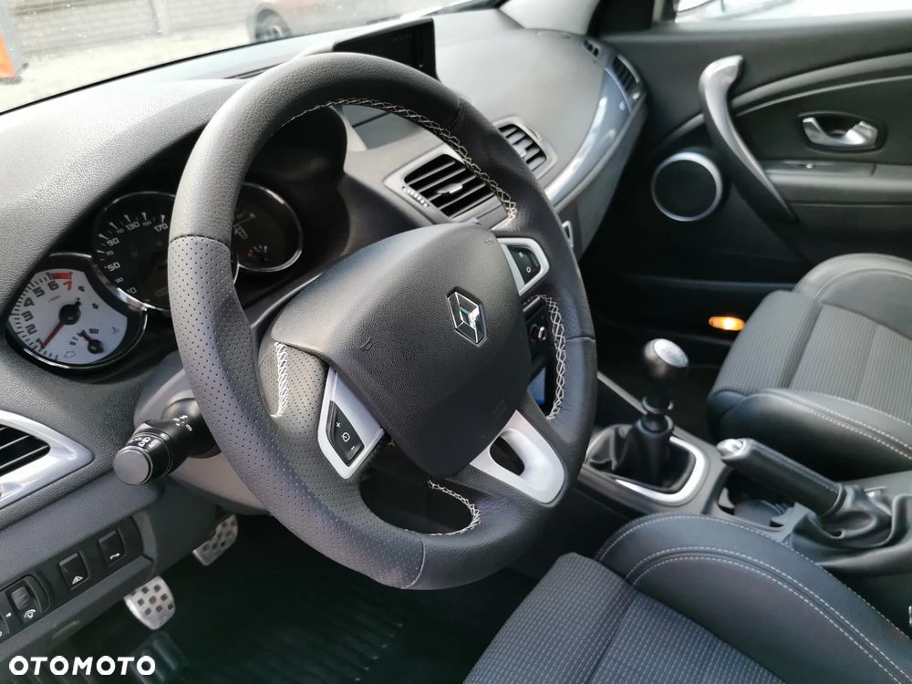 Renault Megane Grandtour TCe 180 GT - 14